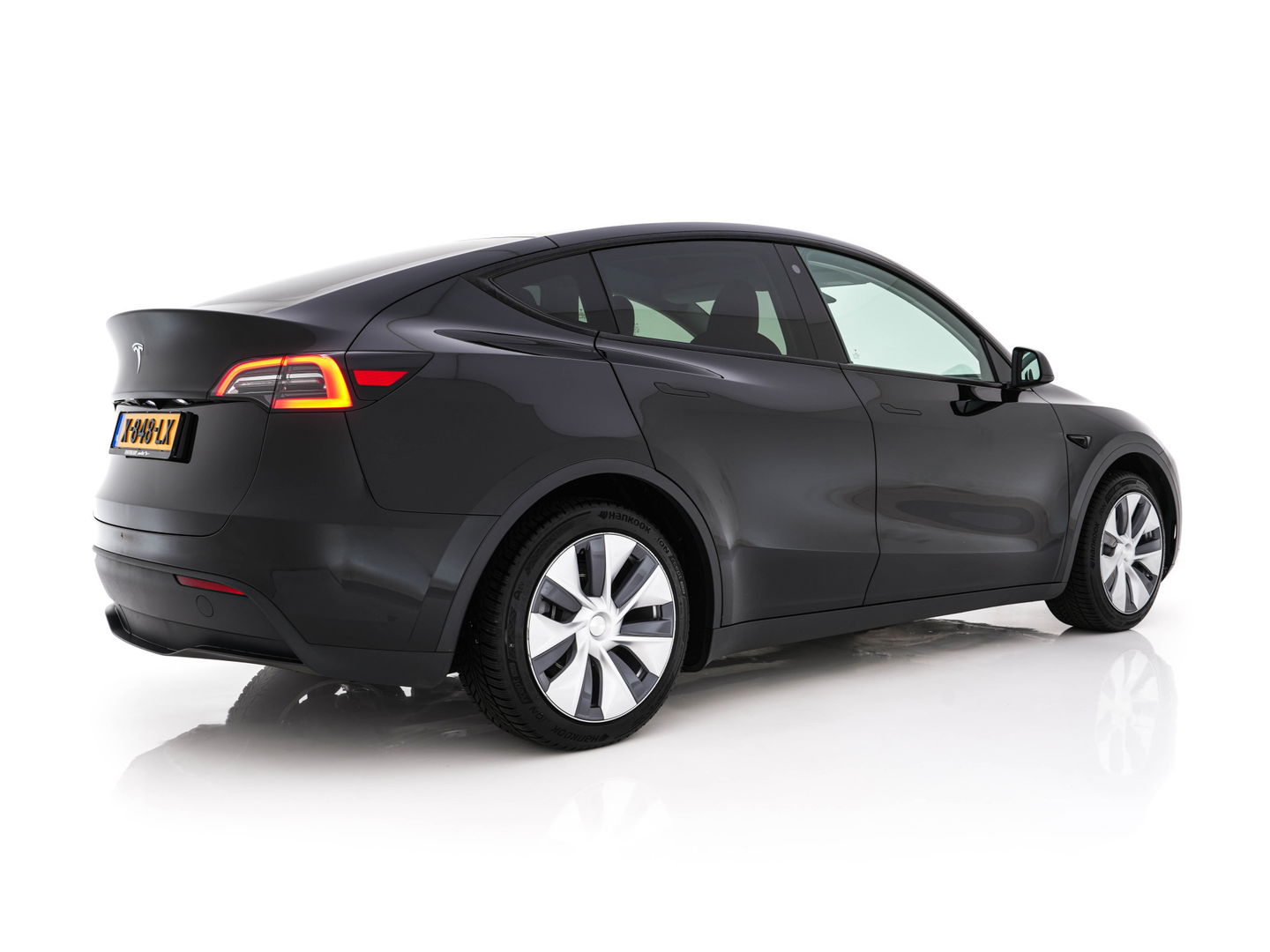 Tesla Model Y RWD 58 kWh [ 3-Fase-11kW ] {SOH-93%} (INCL-BTW) Aut. *HEATPUMP | PANO | LEATHER | AUTO-PILOT | NAVI-FULLMAP | MATRIX-LED | KEYLESS | CAMERA | DAB+ | HEATED-COMFORTSEATS | PRIVACYGLASS | TOPVIEW | 19''ALU*