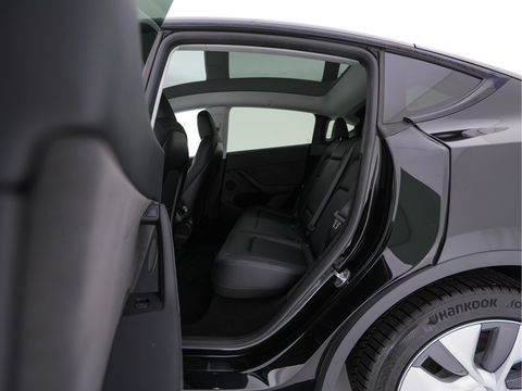 Tesla Model Y RWD 58 kWh [ 3-Fase-11kW ] {SOH-93%} (INCL-BTW) Aut. *HEATPUMP | PANO | LEATHER | AUTO-PILOT | NAVI-FULLMAP | MATRIX-LED | KEYLESS | CAMERA | DAB+ | HEATED-COMFORTSEATS | PRIVACYGLASS | TOPVIEW | 19''ALU*