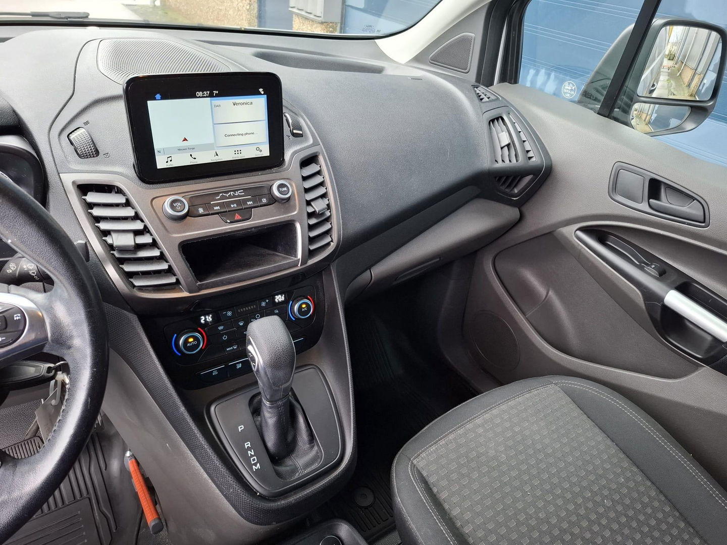 Ford Transit Connect 1.5 EcoBlue L2 Trend AUTOMAAT / CARPLAY / TREKHAAK / CRUISE CONTROLE / NAVI