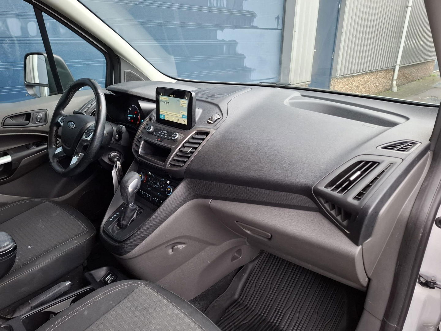 Ford Transit Connect 1.5 EcoBlue L2 Trend AUTOMAAT / CARPLAY / TREKHAAK / CRUISE CONTROLE / NAVI