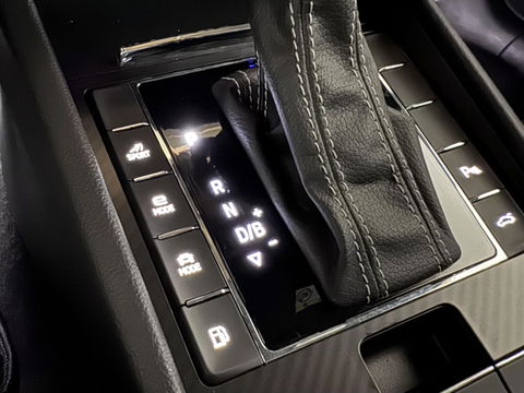 Škoda Superb Combi 1.4 TSI iV Sportline Pano Canton Camera Trekh.