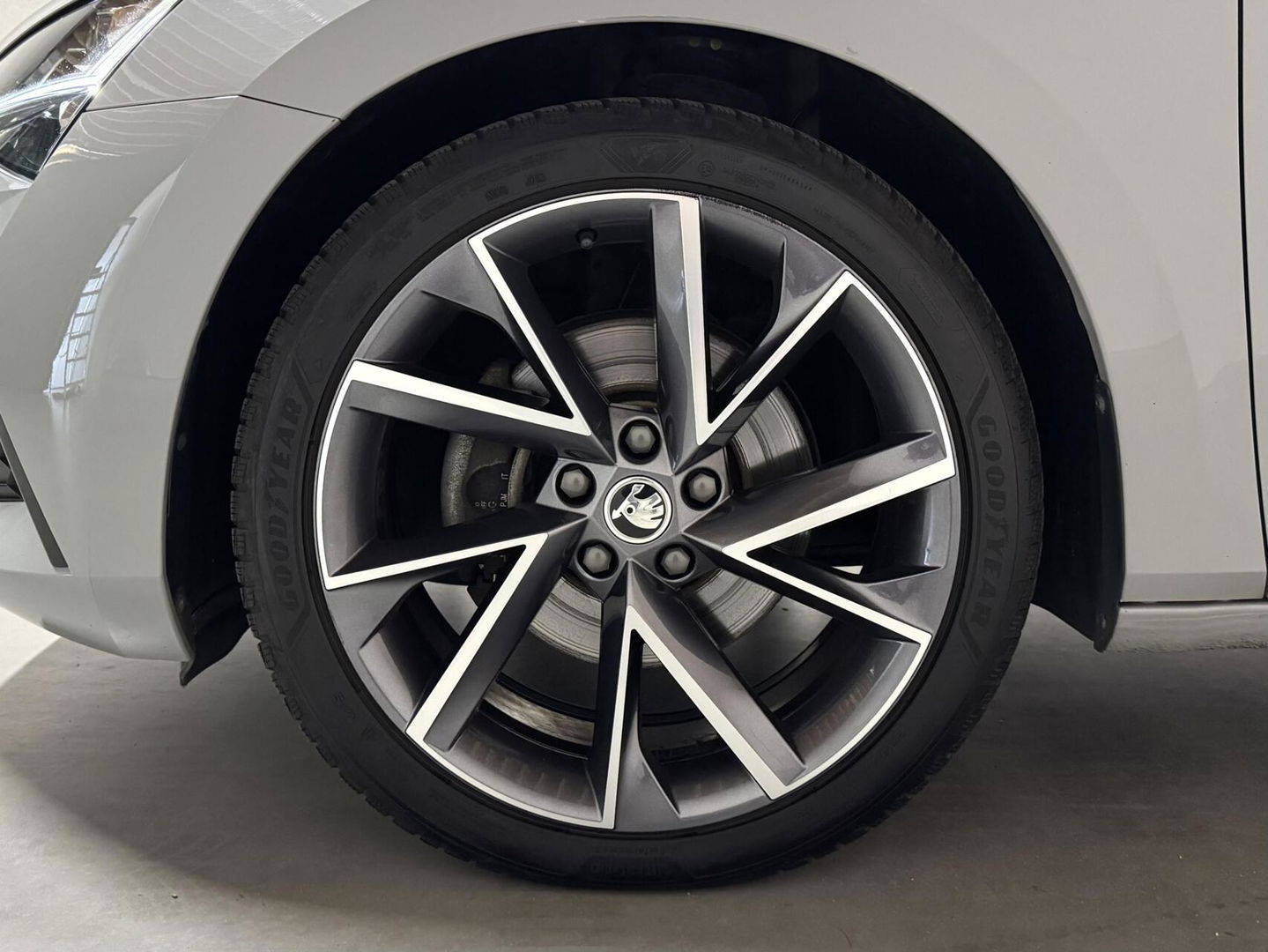 Škoda Superb Combi 1.4 TSI iV Sportline Pano Canton Camera Trekh.