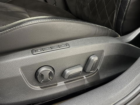 Škoda Superb Combi 1.4 TSI iV Sportline Pano Canton Camera Trekh.