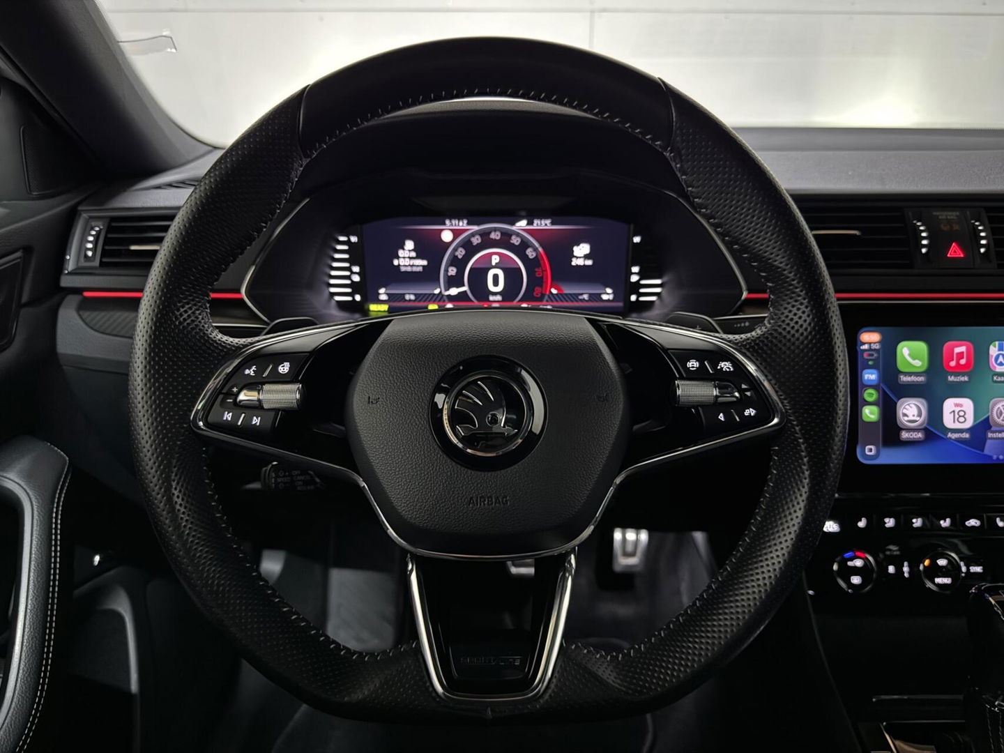 Škoda Superb Combi 1.4 TSI iV Sportline Pano Canton Camera Trekh.