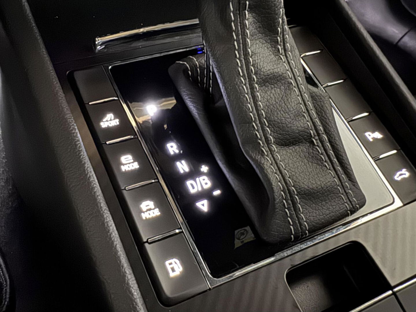 Škoda Superb Combi 1.4 TSI iV Sportline Pano Canton Camera Trekh.