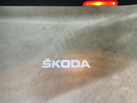 Škoda Superb Combi 1.4 TSI iV Sportline Pano Canton Camera Trekh.