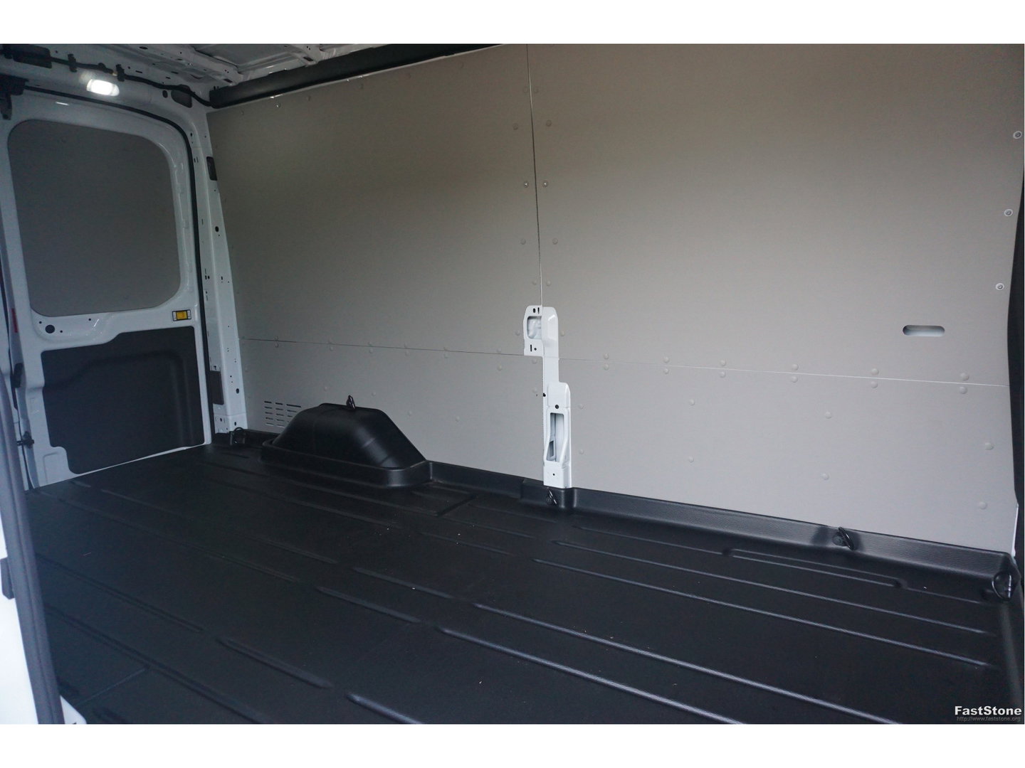 Ford Transit 350L 130PK AUT L3H2 BPM VRIJ!! Sync4 Navi, 360 Camera, LM Velg, Trekhaak!! NR. A135