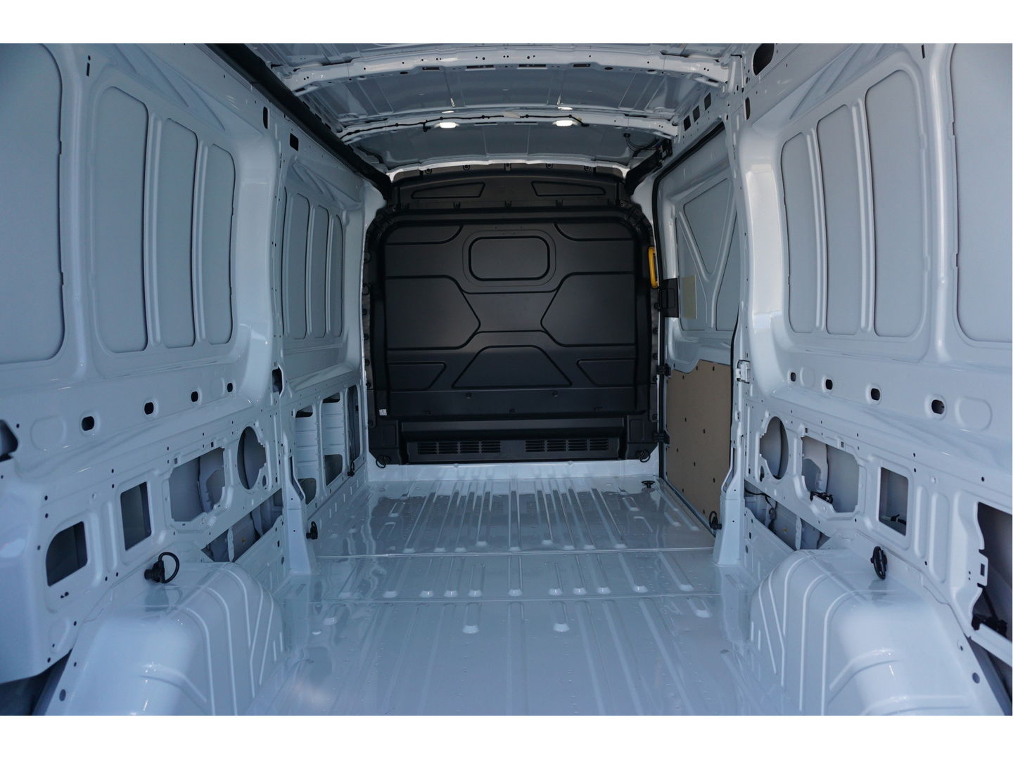 Ford Transit 350L 105PK L3H2 BPM VRIJ!! Airco, PDC, Bluetooth! NR. J344*