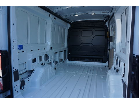 Ford Transit 290M 105PK L2H2 BPM VRIJ!! Airco, PDC, Bluetooth! NR. J365*