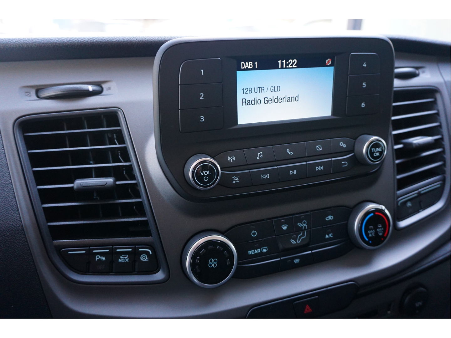 Ford Transit 310M 130PK Trend L2H3 BPM VRIJ!! Airco, Cruise, Camera!! NR. J344*