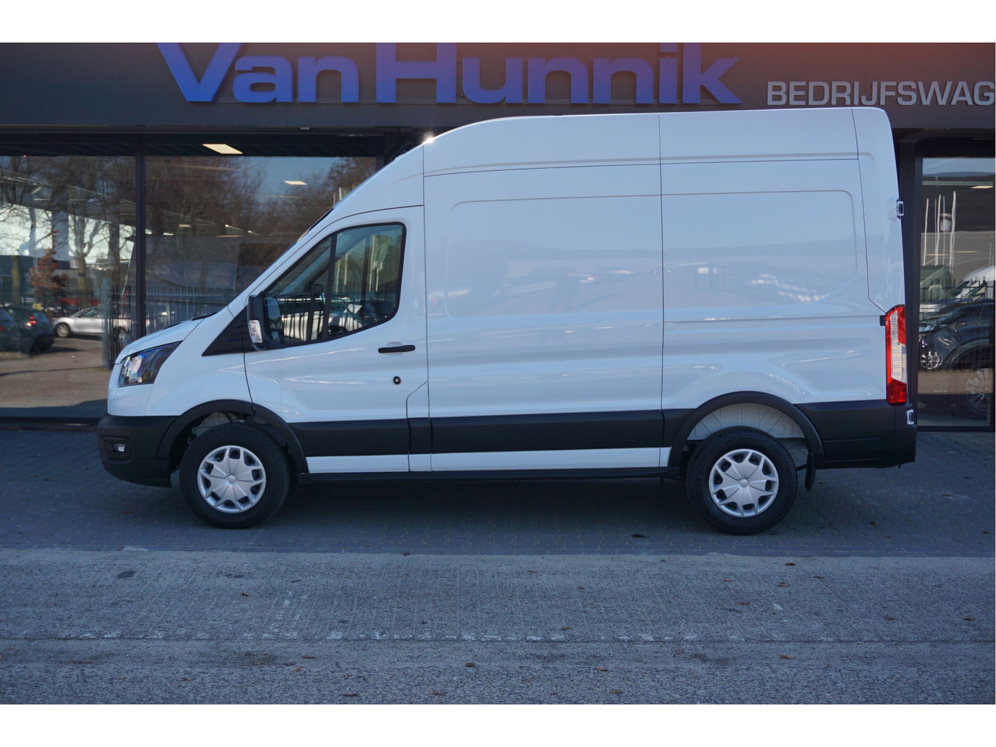 Ford Transit 310M 130PK Trend L2H3 BPM VRIJ!! Airco, Cruise, Camera!! NR. J448