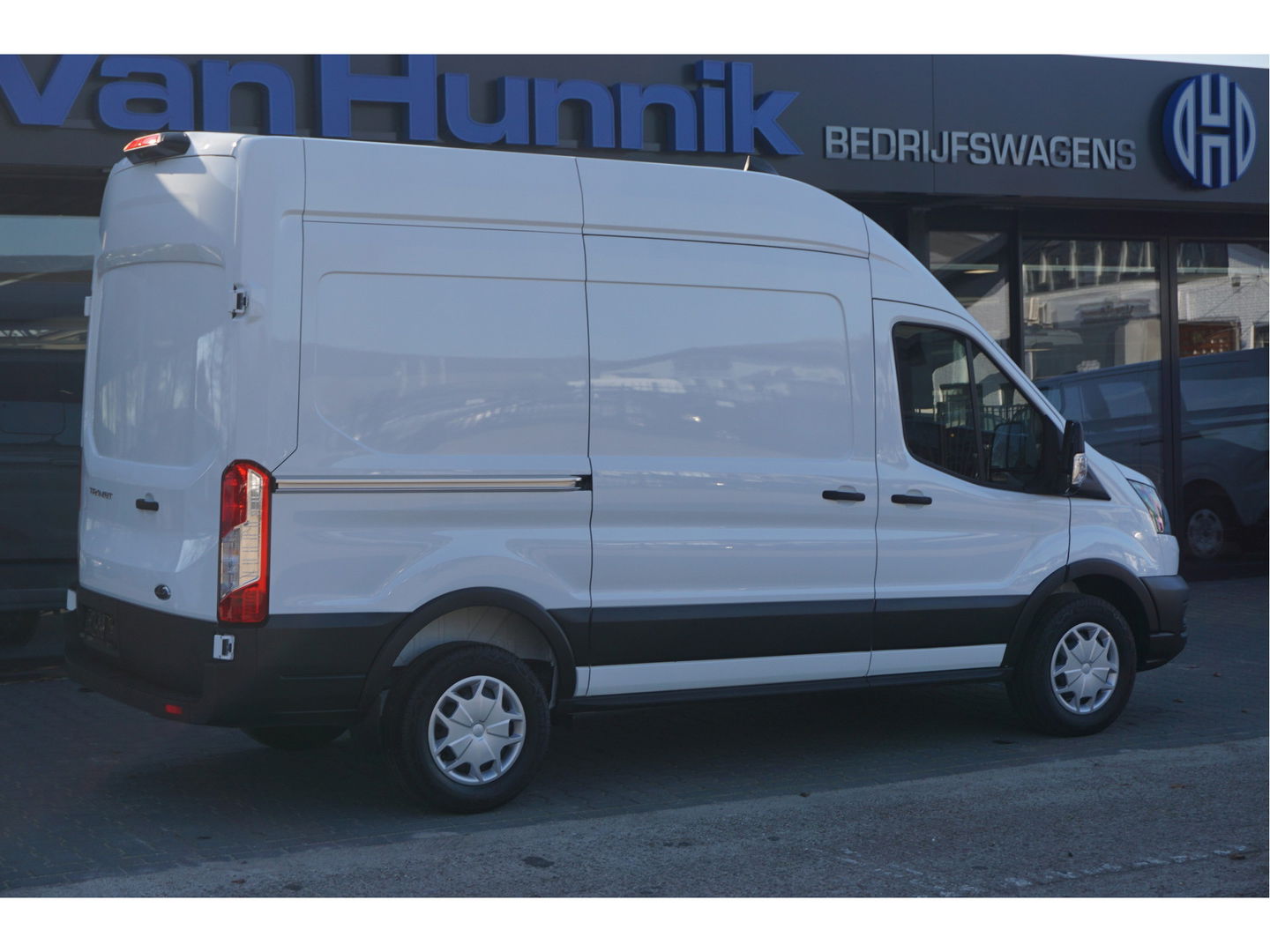 Ford Transit 310M 130PK Trend L2H3 BPM VRIJ!! Airco, Cruise, Camera!! NR. J448