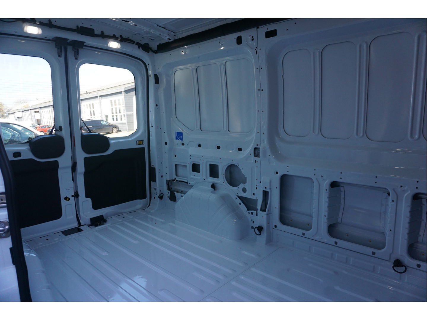 Ford Transit 330M 105PK Trend L2H2 BPM VRIJ!! Airco, Cruise, Camera!! NR. J340*