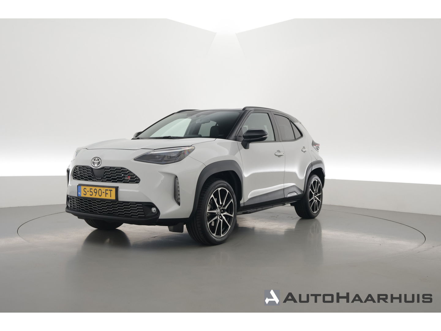 Toyota Yaris Cross 1.5 Hybrid GR Sport | Adapt. Cruise | HUD | JBL Audio | Camera | Keyless | Stoel- Stuurverw | Apple CarPlay