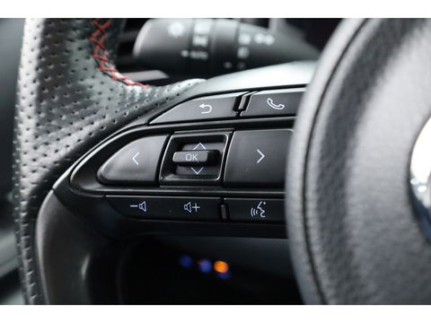 Toyota Yaris Cross 1.5 Hybrid GR Sport | Adapt. Cruise | HUD | JBL Audio | Camera | Keyless | Stoel- Stuurverw | Apple CarPlay