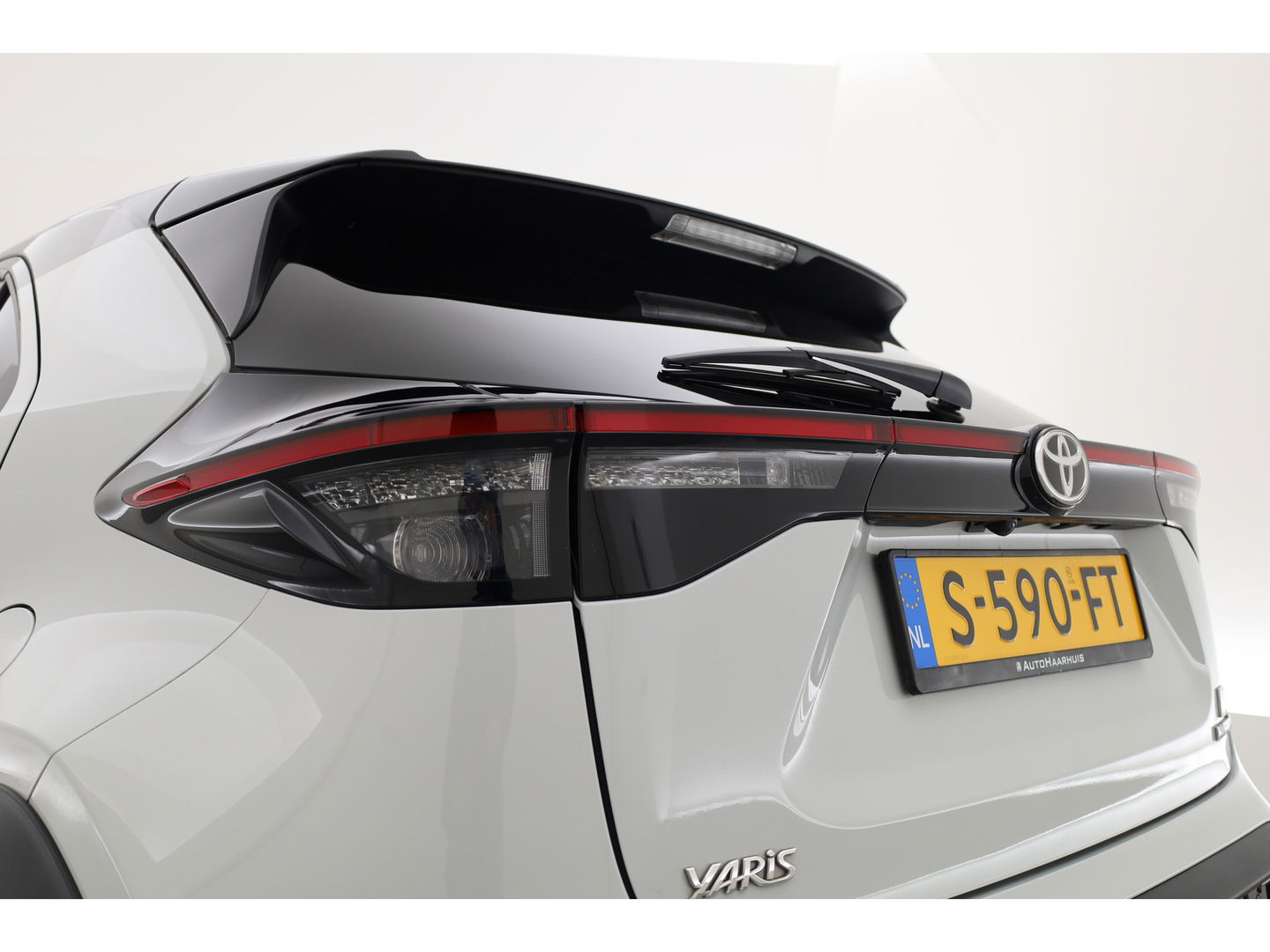 Toyota Yaris Cross 1.5 Hybrid GR Sport | Adapt. Cruise | HUD | JBL Audio | Camera | Keyless | Stoel- Stuurverw | Apple CarPlay