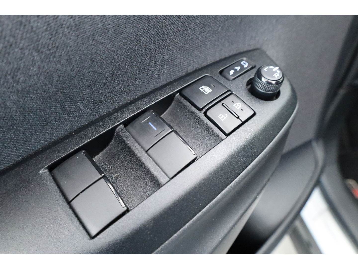 Toyota Yaris Cross 1.5 Hybrid GR Sport | Adapt. Cruise | HUD | JBL Audio | Camera | Keyless | Stoel- Stuurverw | Apple CarPlay