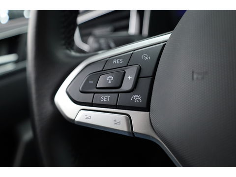 Volkswagen Polo 1.0 TSI R-Line | IQ Light | Dig. Cockpit | Adapt. Cruise | Camera | Stoelverw. | Apple CarPlay | 16''