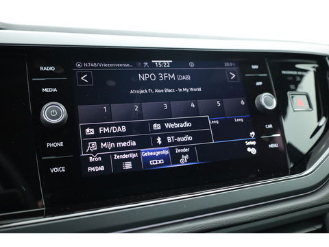 Volkswagen Polo 1.0 TSI R-Line | IQ Light | Dig. Cockpit | Adapt. Cruise | Camera | Stoelverw. | Apple CarPlay | 16''