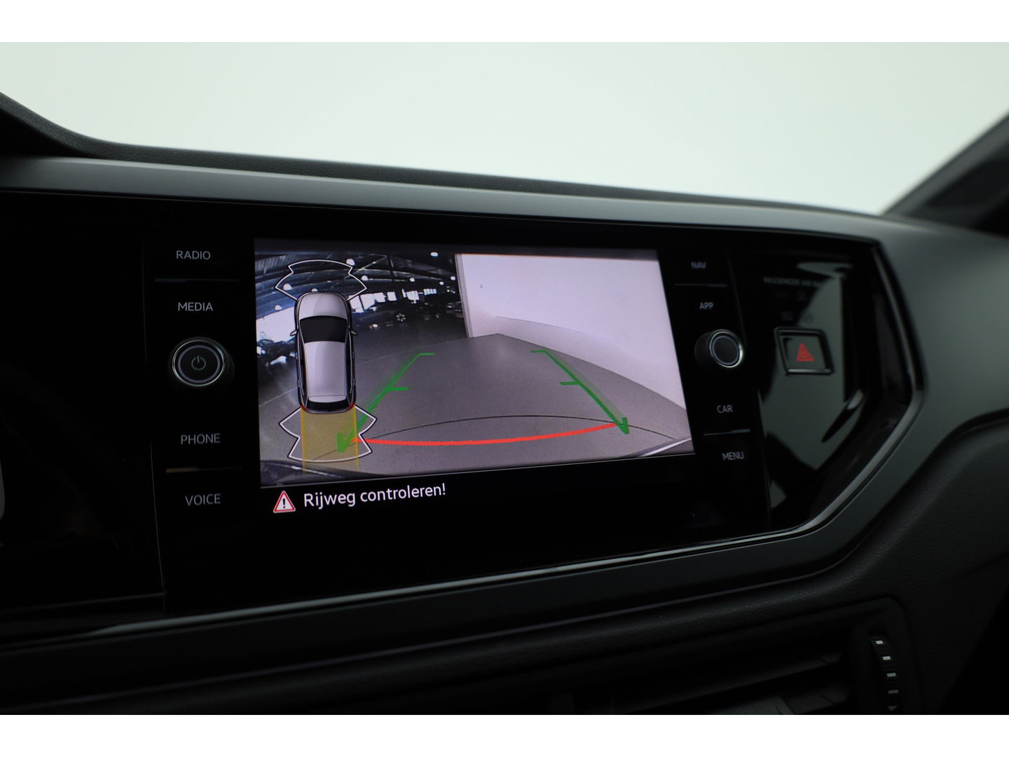 Volkswagen Polo 1.0 TSI R-Line | IQ Light | Dig. Cockpit | Adapt. Cruise | Camera | Stoelverw. | Apple CarPlay | 16''