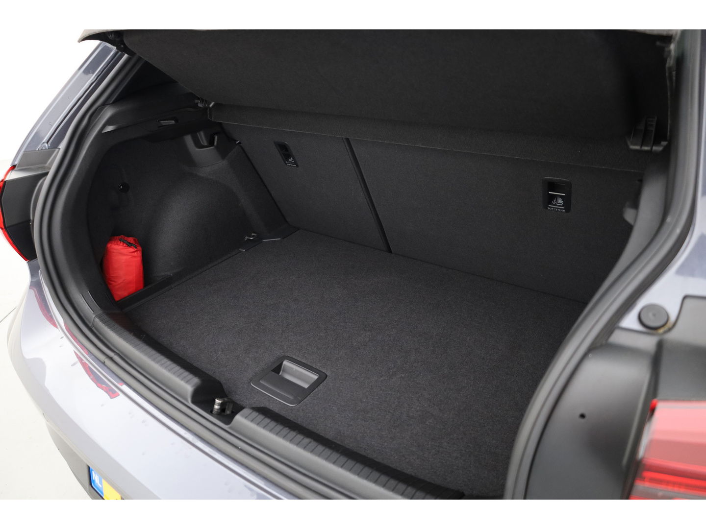 Volkswagen Polo 1.0 TSI R-Line | IQ Light | Dig. Cockpit | Adapt. Cruise | Camera | Stoelverw. | Apple CarPlay | 16''