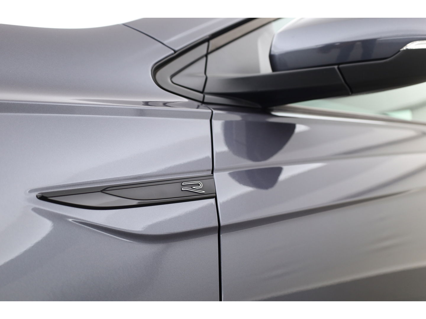 Volkswagen Polo 1.0 TSI R-Line | IQ Light | Dig. Cockpit | Adapt. Cruise | Camera | Stoelverw. | Apple CarPlay | 16''