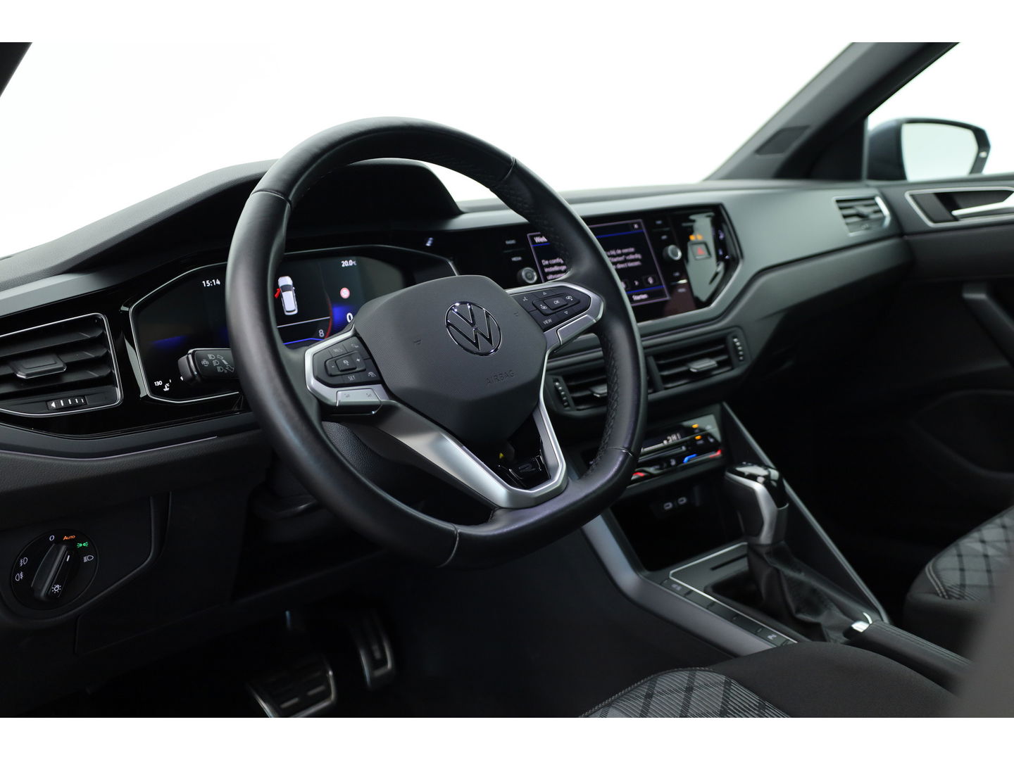 Volkswagen Polo 1.0 TSI R-Line | IQ Light | Dig. Cockpit | Adapt. Cruise | Camera | Stoelverw. | Apple CarPlay | 16''