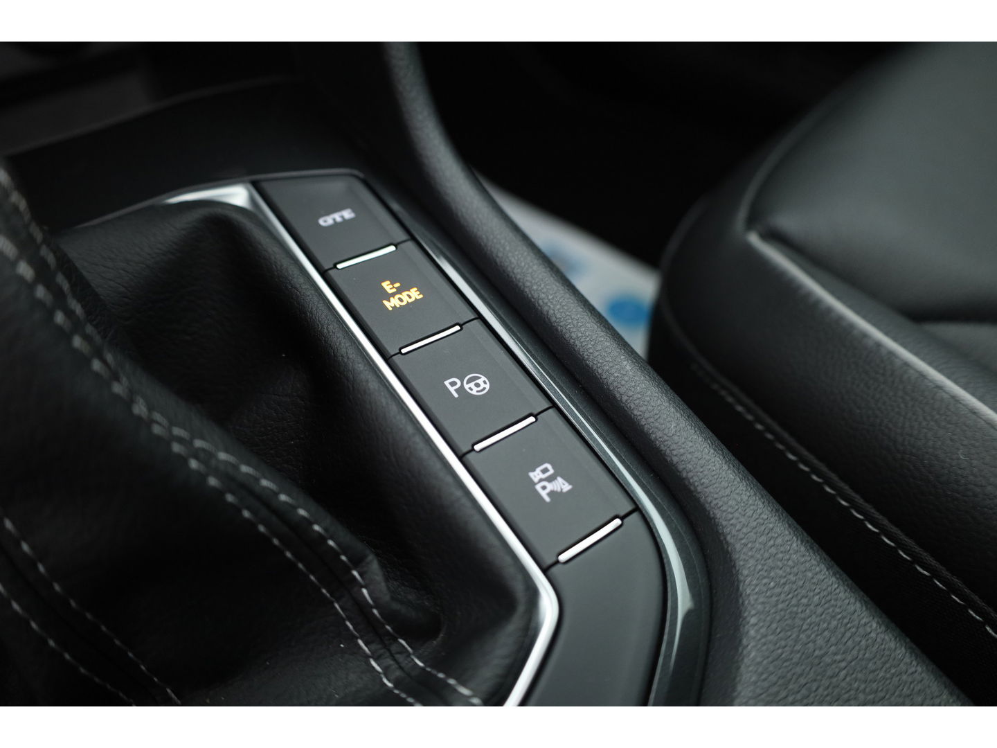 Volkswagen Tiguan 1.4 TSI eHybrid R-Line Business | SOH 95.1% | Pano | Adapt. Cruise | IQ Light | 360cam | HUD | Stoel- Stoelverw. | Memory