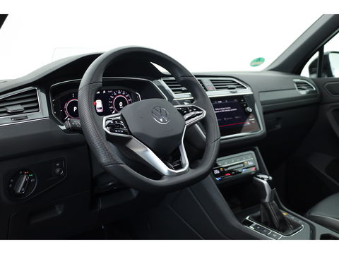 Volkswagen Tiguan 1.4 TSI eHybrid R-Line Business | SOH 95.1% | Pano | Adapt. Cruise | IQ Light | 360cam | HUD | Stoel- Stoelverw. | Memory