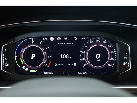 Volkswagen Tiguan 1.4 TSI eHybrid | HUD | IQ Light | Keyless | Stoel- Stuurverw. | Adapt. Cruise | 360cam | Apple CarPlay