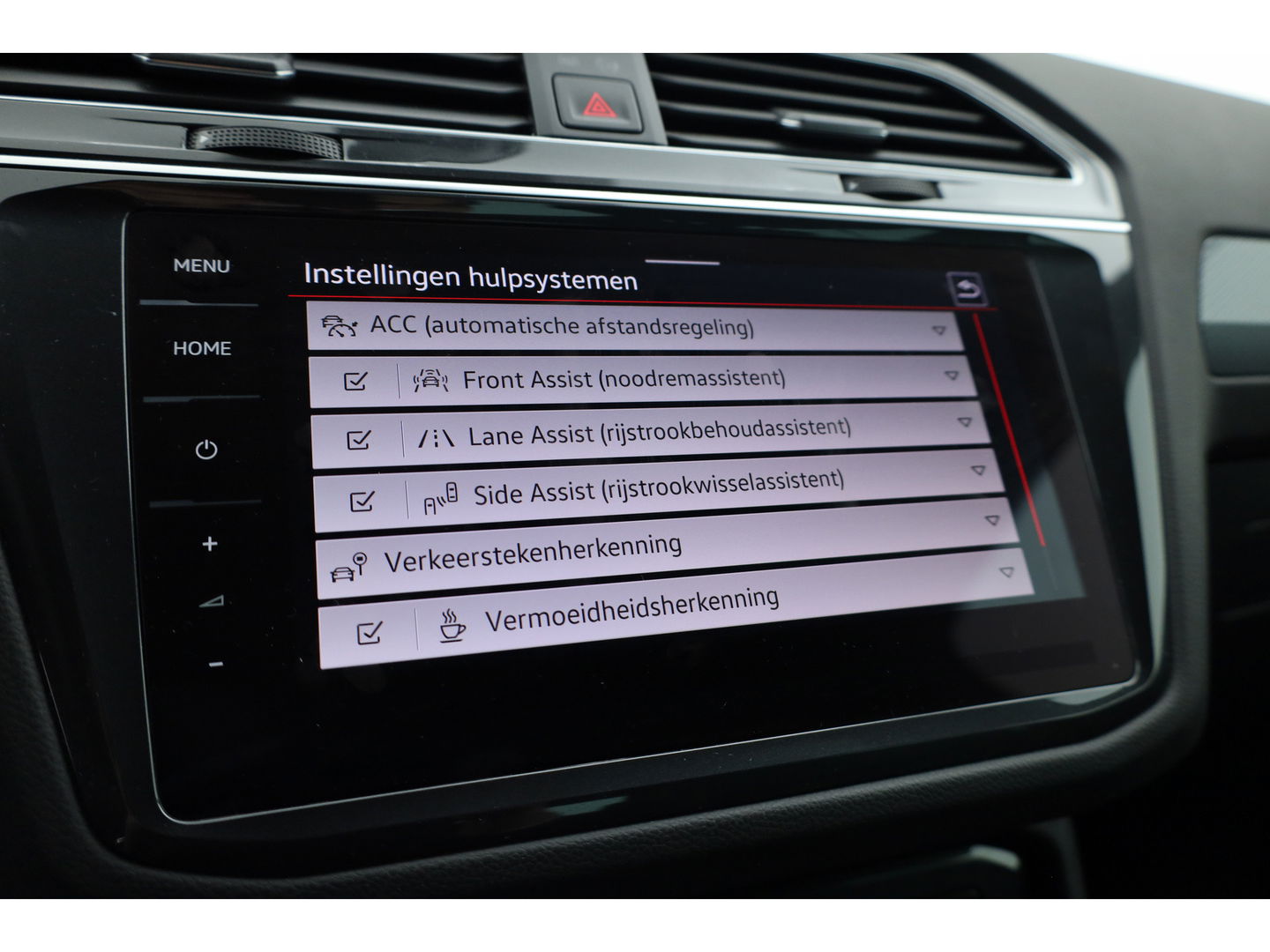 Volkswagen Tiguan 1.4 TSI eHybrid | HUD | IQ Light | Keyless | Stoel- Stuurverw. | Adapt. Cruise | 360cam | Apple CarPlay