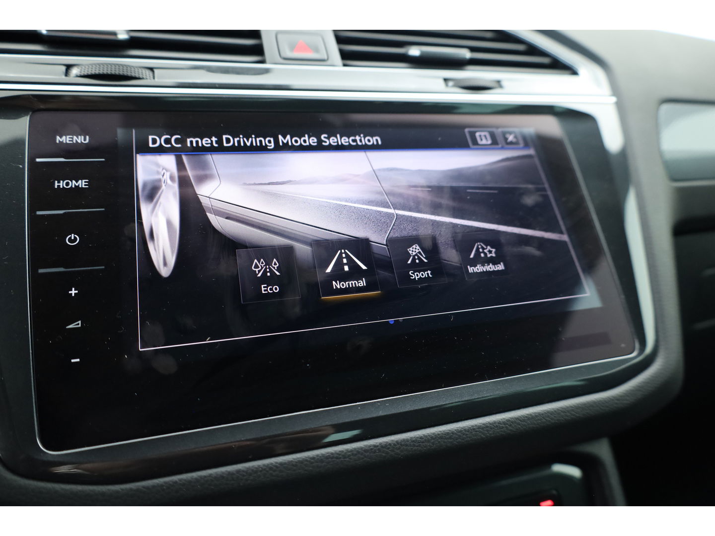 Volkswagen Tiguan 1.4 TSI eHybrid | HUD | IQ Light | Keyless | Stoel- Stuurverw. | Adapt. Cruise | 360cam | Apple CarPlay