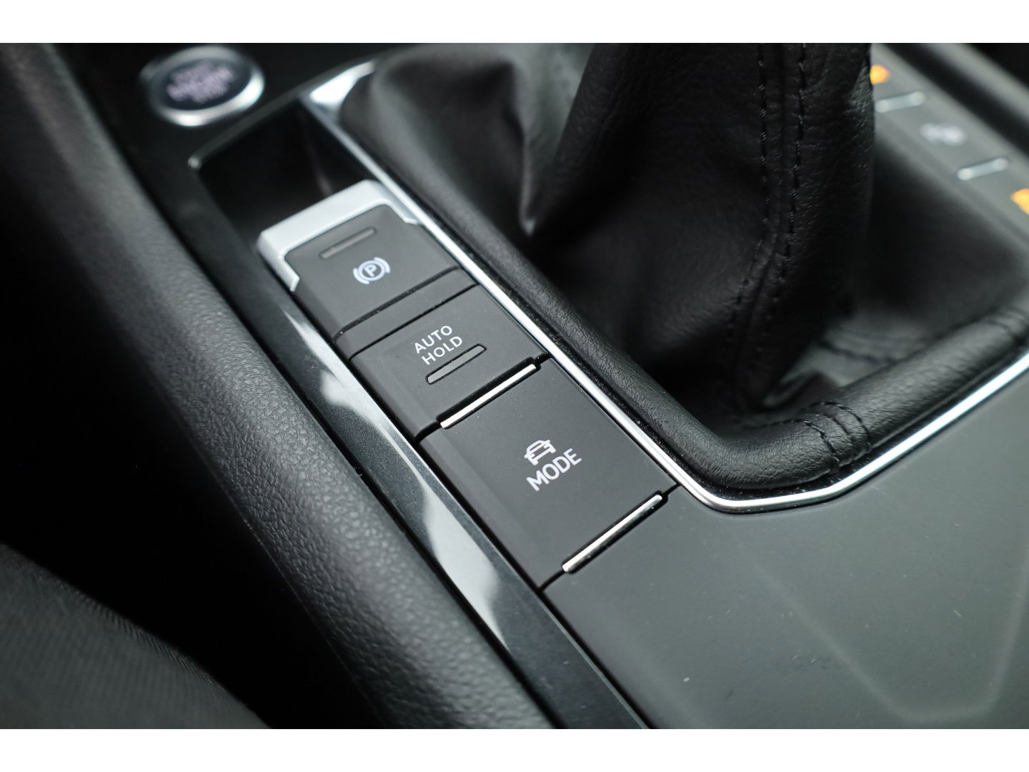 Volkswagen Tiguan 1.4 TSI eHybrid | HUD | IQ Light | Keyless | Stoel- Stuurverw. | Adapt. Cruise | 360cam | Apple CarPlay