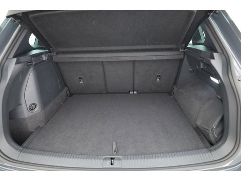 Volkswagen Tiguan 1.4 TSI eHybrid | HUD | IQ Light | Keyless | Stoel- Stuurverw. | Adapt. Cruise | 360cam | Apple CarPlay