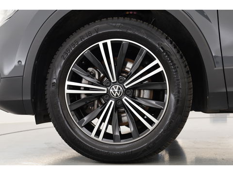 Volkswagen Tiguan 1.4 TSI eHybrid | HUD | IQ Light | Keyless | Stoel- Stuurverw. | Adapt. Cruise | 360cam | Apple CarPlay