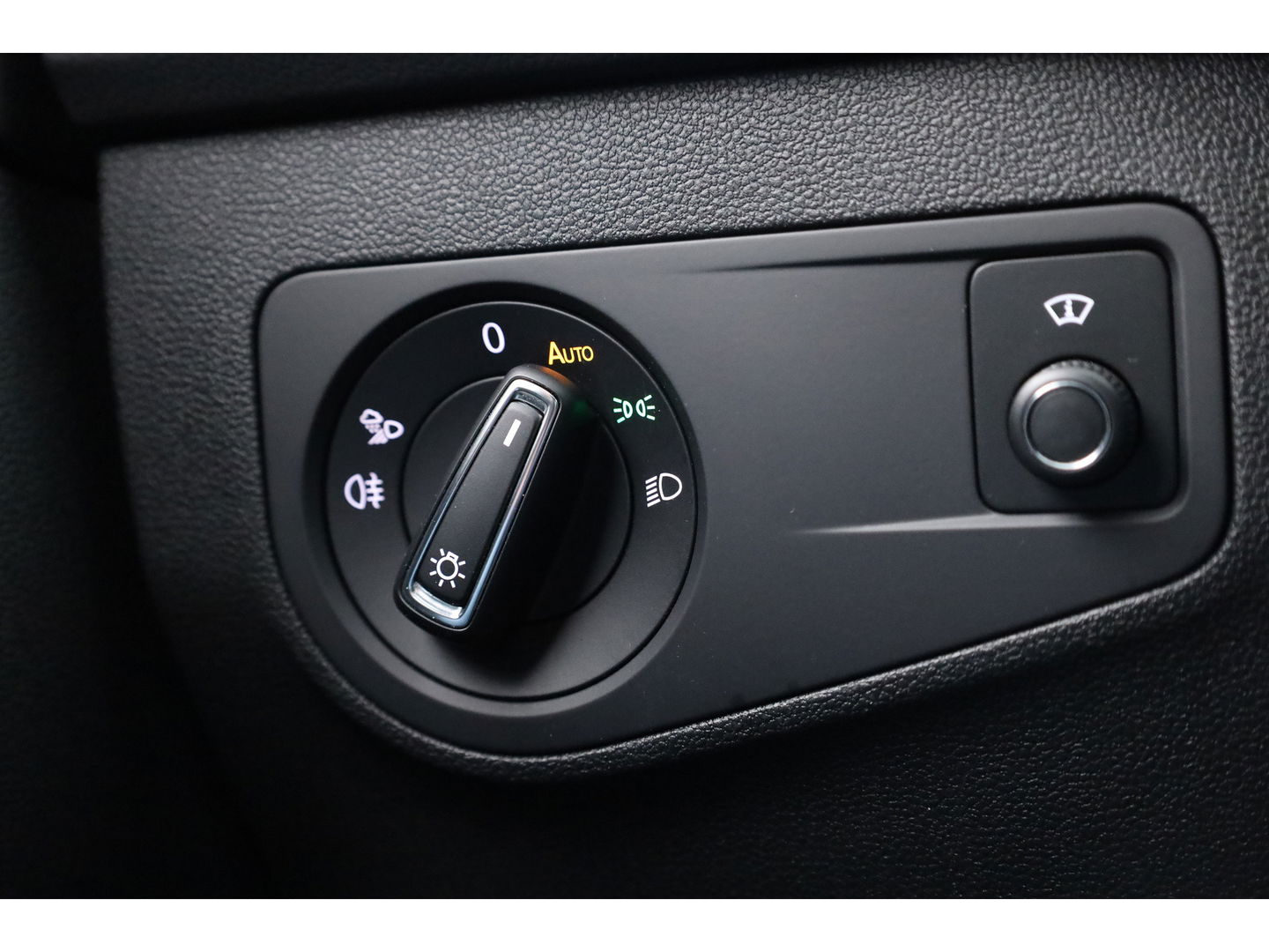 Volkswagen Tiguan 1.4 TSI eHybrid | HUD | IQ Light | Keyless | Stoel- Stuurverw. | Adapt. Cruise | 360cam | Apple CarPlay