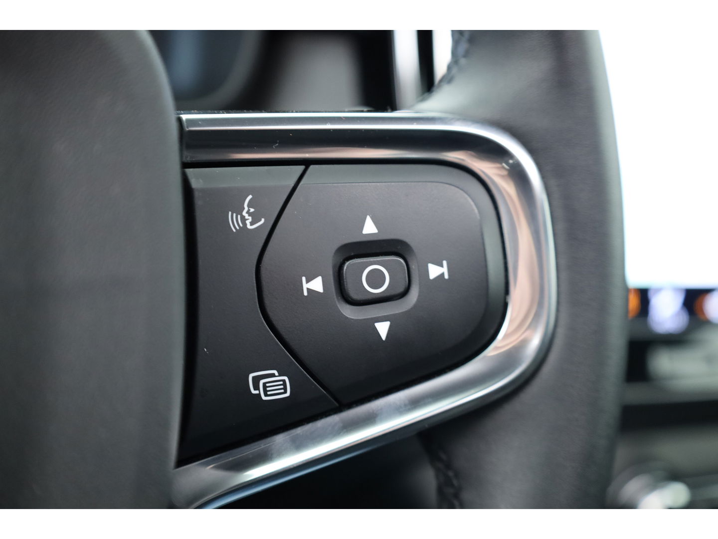 Volvo XC40 1.5 T5 Plug-in hybrid Ultimate Dark | SOH 91.1% | Pano | Harman Kardon | Adapt. Cruise | 360cam | Keyless | Stoel- Stuurverw