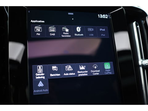 Volvo XC40 1.5 T5 Plug-in hybrid Ultimate Dark | SOH 91.1% | Pano | Harman Kardon | Adapt. Cruise | 360cam | Keyless | Stoel- Stuurverw