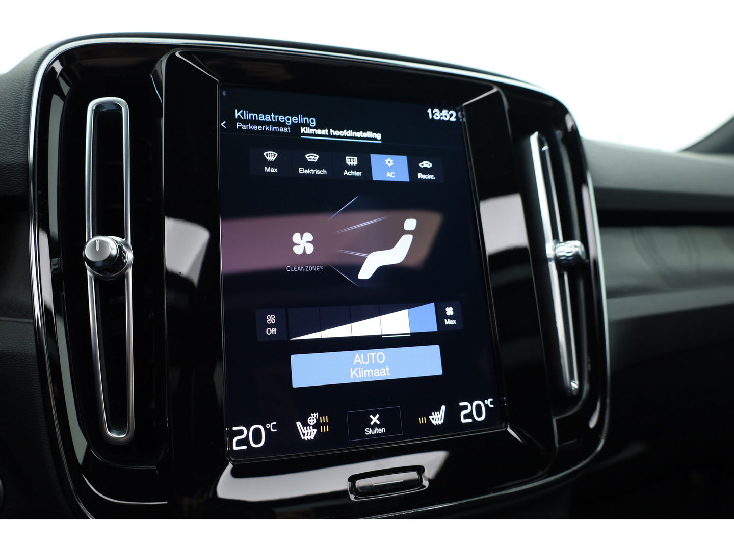 Volvo XC40 1.5 T5 Plug-in hybrid Ultimate Dark | SOH 91.1% | Pano | Harman Kardon | Adapt. Cruise | 360cam | Keyless | Stoel- Stuurverw