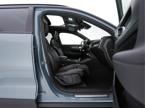 Volvo XC40 Recharge P8 AWD R-Design [ 3-Fase-11kW ] {SOH-90%} (INCL-BTW) Aut. *PANO | LEATHER-ALCANTARA | ADAPTIVE-CRUISE | DIGI-COCKPIT | FULL-LED | HARMAN/KARDON | TOPVIEW | NAVI-FULLMAP | ECC | PDC | KEYLESS | HEATED-SPORTSEATS | TOWBAR | 20''ALU*