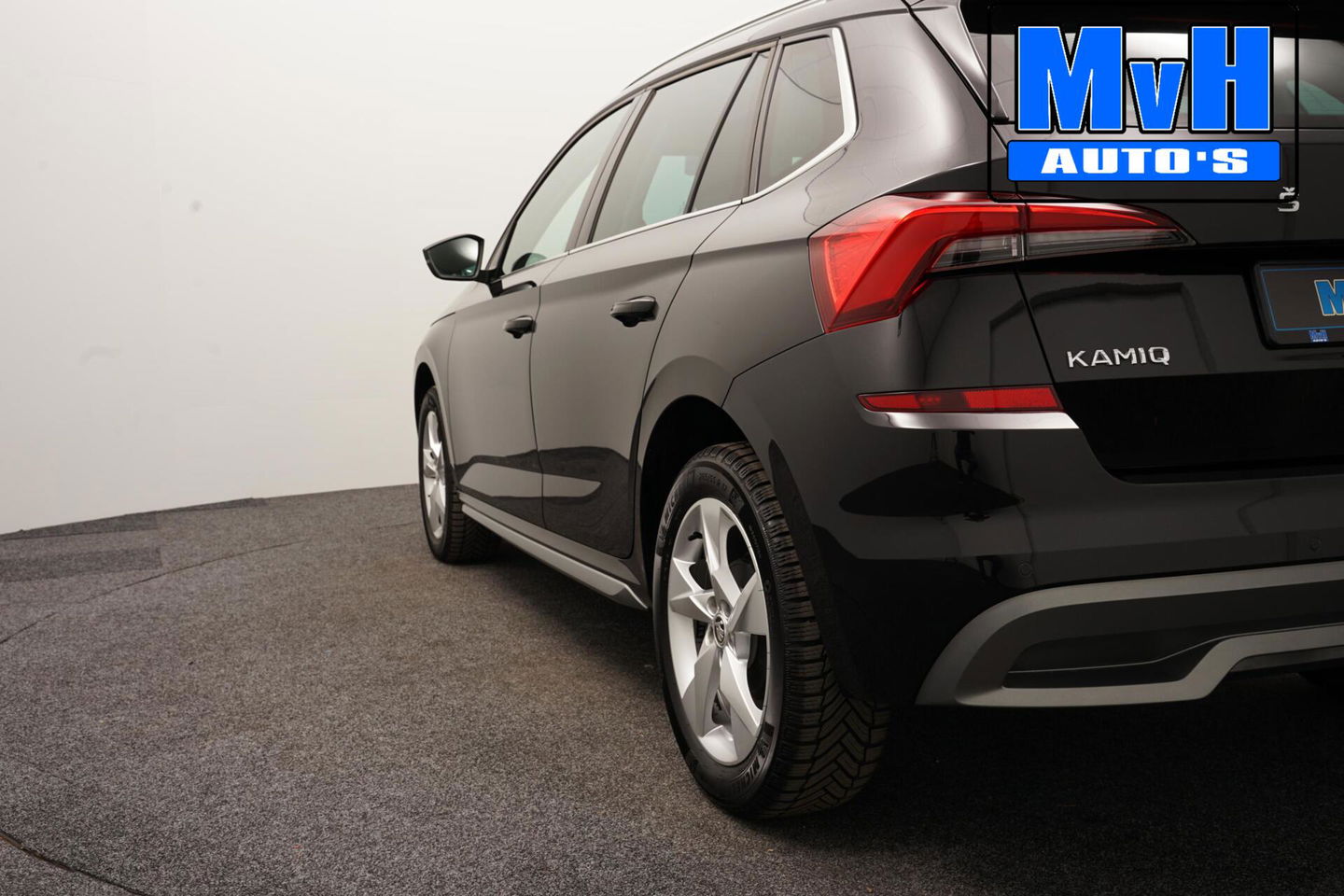 Škoda Kamiq 1.0 TSI Business Edition|VIRTUAL|STOELVERW|TREKH