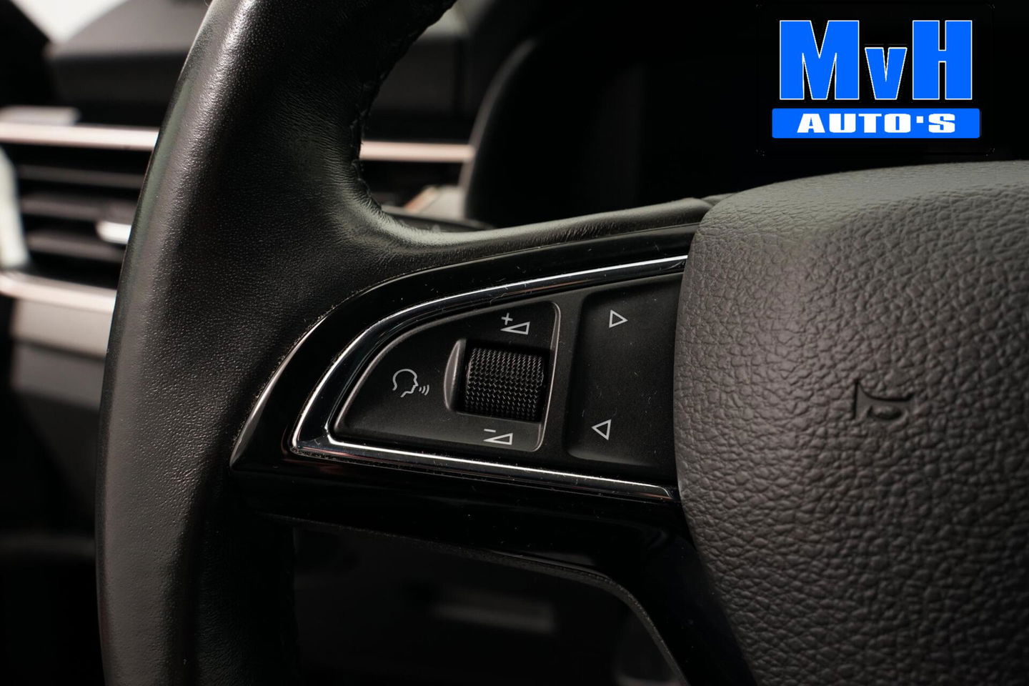 Škoda Kamiq 1.0 TSI Business Edition|VIRTUAL|STOELVERW|TREKH