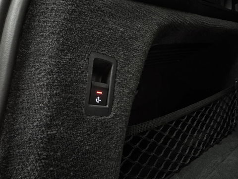 Audi A6 Avant 55 TFSIe Quattro Competition S-Line Pano Leer 360° Trekh.