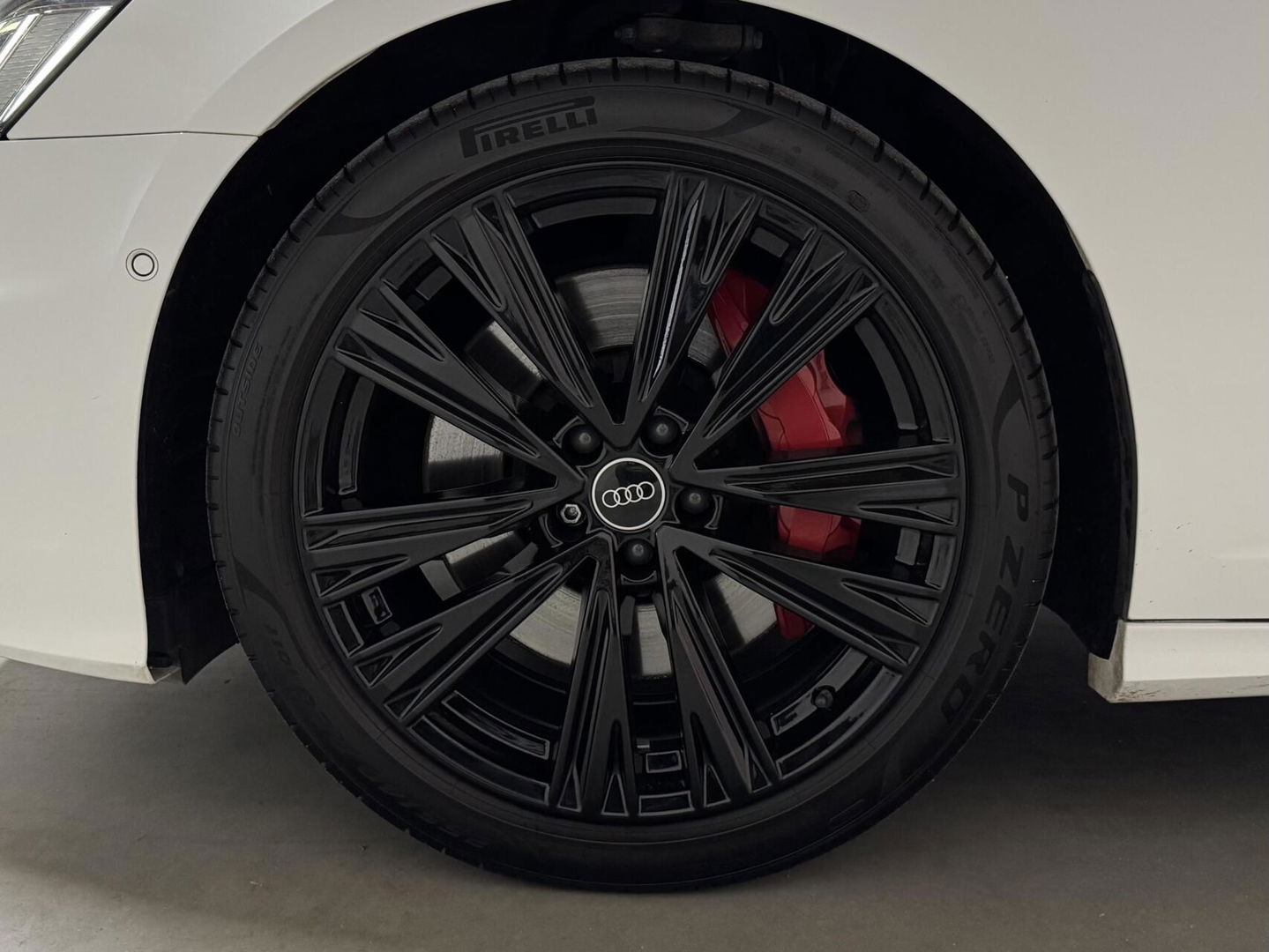 Audi A6 Avant 55 TFSIe Quattro Competition S-Line Pano Leer 360° Trekh.