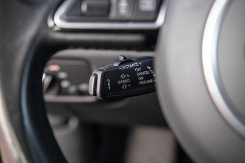 Audi A3 Sportback 1.4 e-tron PHEV Attraction Pro Line plus CARPLAY / CRUISE CONTROLE / STOELVERWARMING / PANORAMA DAK