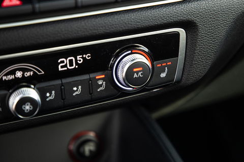 Audi A3 Sportback 1.4 e-tron PHEV Attraction Pro Line plus CARPLAY / CRUISE CONTROLE / STOELVERWARMING / PANORAMA DAK