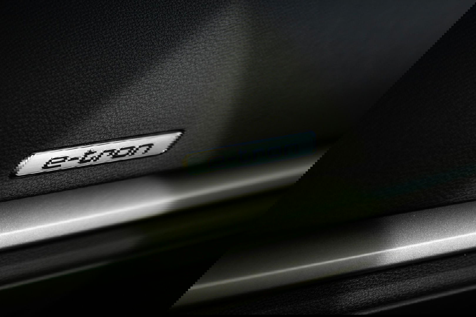 Audi A3 Sportback 1.4 e-tron PHEV Attraction Pro Line plus CARPLAY / CRUISE CONTROLE / STOELVERWARMING / PANORAMA DAK