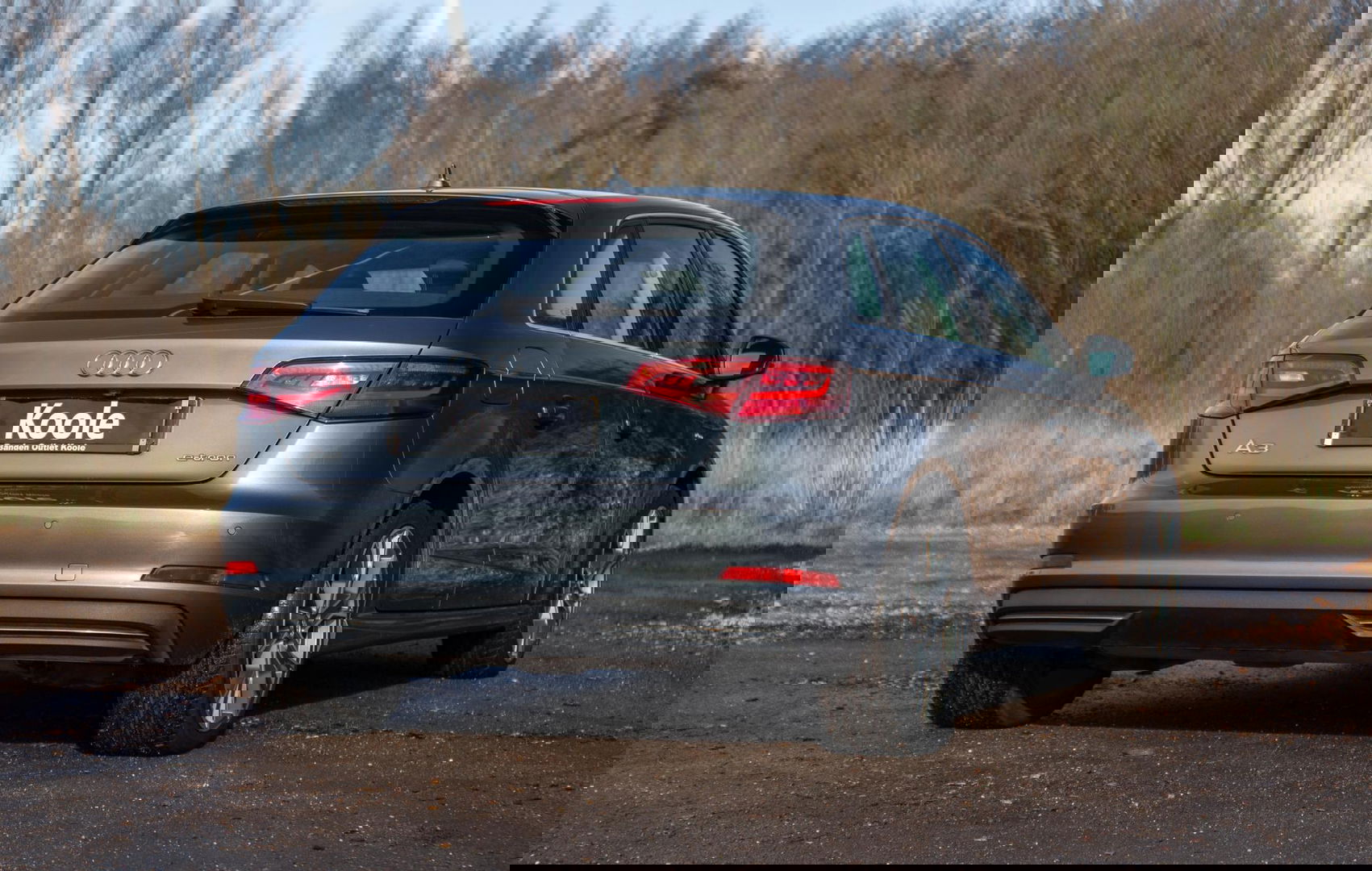 Audi A3 Sportback 1.4 e-tron PHEV Attraction Pro Line plus CARPLAY / CRUISE CONTROLE / STOELVERWARMING / PANORAMA DAK