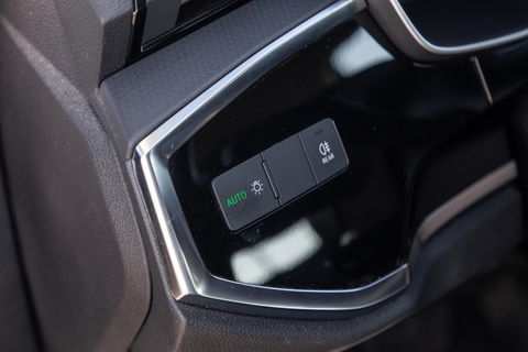 Audi Q3 45 TFSI e edition AUTOMAAT / PLUG IN HYBRID / STOELVERWARMING / LEER / VIRTUAL COCKPIT / CRUISE CONTROLE / DEALER ONDERHOUDEN