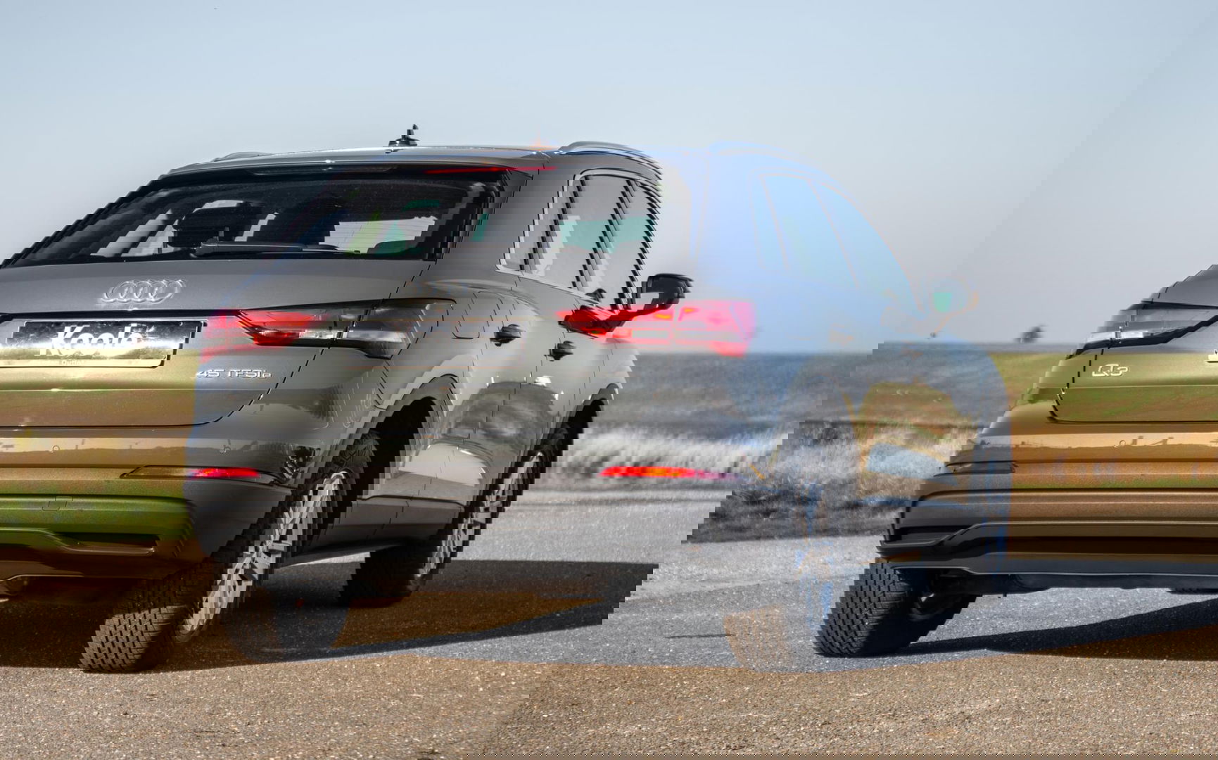 Audi Q3 45 TFSI e edition AUTOMAAT / PLUG IN HYBRID / STOELVERWARMING / LEER / VIRTUAL COCKPIT / CRUISE CONTROLE / DEALER ONDERHOUDEN